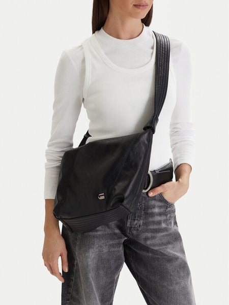 G-Star Raw Torebka C-LDA83861 Czarny. Czarne listonoszki G-Star Raw, bez wzorów, z materiału, bez dodatków. Za 199.99 zł.