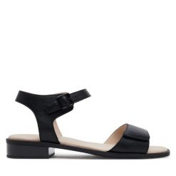 Sandały Caprice. Czarne sandały Caprice, bez wzorów, bez obcasa, na płaskiej podeszwie, bez zapięcia. Za 249.99 zł.