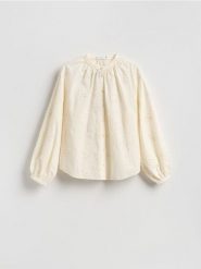 Koszula z haftowanym wzorem - złamana biel. Koszule Reserved, l, bez wzorów, z bawełny, bez kołnierzyka, bez ramiączek. Za 149.99 zł.