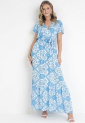 Niebieska Rozkloszowana Sukienka Maxi z Wiązanym Paskiem Aziza. Niebieskie sukienki Born2be, m, bez wzorów, z bawełny, bez kołnierzyka, bez ramiączek, maxi, kopertowe. Za 84.99 zł.