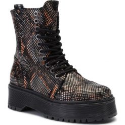 Botki BRONX - 47183-P BX 1572 Black/Orange 1386. Czarne botki Bronx, bez wzorów, z materiału, bez obcasa, bez zapięcia. W wyprzedaży za 389.00 zł.