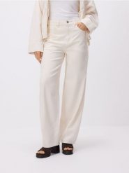 Jeansy barrel leg - złamana biel. Jeansy Reserved, bez wzorów. Za 139.99 zł.