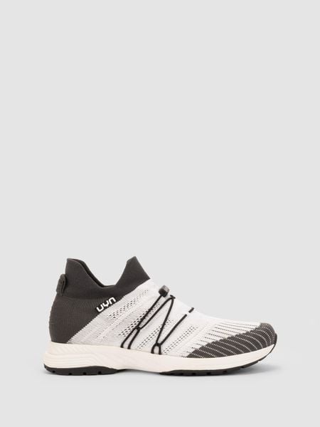 Buty do chodzenia damskie UYN Free Flow Tune. Białe trekkingi Uyn, z materiału, trekkingowe. Za 607.00 zł.