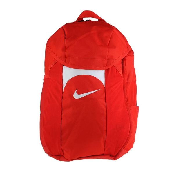 Plecak Academy Team 30L. Czerwone plecaki Nike, bez wzorów. Za 212.99 zł.
