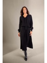 Perfect Cashmere Kaszmirowy sweter "Noty" w kolorze czarnym rozmiar: S. Czarne swetry Perfect Cashmere, s, bez wzorów, z kaszmiru, bez ramiączek. Za 413.99 zł.