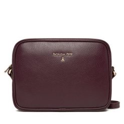 Torebka Patrizia Pepe. Czerwone listonoszki Patrizia Pepe, bez wzorów, bez dodatków. Za 729.99 zł.