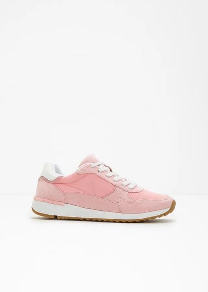 Sneakersy w stylu retro. Czerwone obuwie sportowe bonprix, bez zapięcia. Za 114.99 zł.