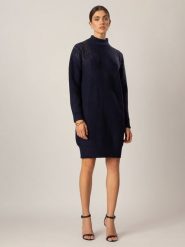 APART Sukienka dzianinowa w kolorze granatowym rozmiar: 40/42. Niebieskie sukienki Apart, bez wzorów, z dzianiny, bez kołnierzyka, bez ramiączek, midi. Za 292.45 zł.