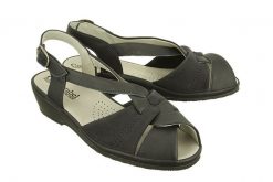 COMFORTABEL 710653-5 blau, sandały damskie. Niebieskie sandały Comfortabel, bez wzorów, bez obcasa, na koturnie, bez zapięcia. Za 232.43 zł.