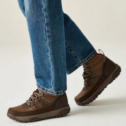 Damskie buty trekkingowe Shayford. Brązowe trekkingi Regatta, z materiału, trekkingowe. Za 314.50 zł.