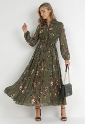 Ciemnozielona Sukienka Plisowana w Kwiaty Curlina. Zielone sukienki Born2be, l, bez wzorów, bez kołnierzyka, bez ramiączek, maxi, plisowane. Za 159.99 zł.