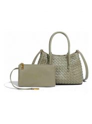 SUVRAI Torebka w kolorze zielonym - 30 x 18 x 10 cm rozmiar: onesize. Zielone torby na ramię SUVRAI, bez wzorów, z materiału, przez ramię, bez dodatków. Za 130.99 zł.