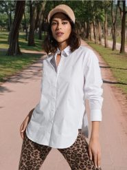 Koszula - biały. Białe koszule Sinsay, l, bez wzorów, klasyczne, bez kołnierzyka, bez ramiączek. Za 49.99 zł.