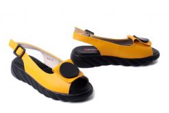 ARTIKER RELAKS 52C1637 żółty, sandały damskie. Żółte sandały Artiker Relaks, bez wzorów, eleganckie, bez obcasa, bez zapięcia. Za 239.90 zł.