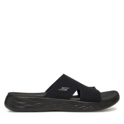Klapki Skechers. Czarne klapki Skechers, bez wzorów, bez obcasa. Za 189.99 zł.