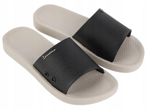 Klapki dla kobiet Ipanema ANAT CLASSIC. Brązowe klapki Ipanema, bez wzorów, z gumy, bez obcasa. Za 64.99 zł.
