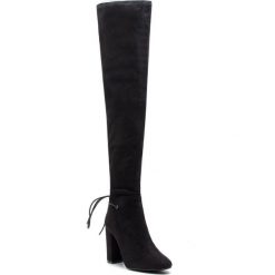 Muszkieterki KAZAR - Evelyn 35894-TS-00 Black. Czarne kozaki Kazar, z materiału, przed kolano, bez obcasa, bez zapięcia. W wyprzedaży za 499.00 zł.