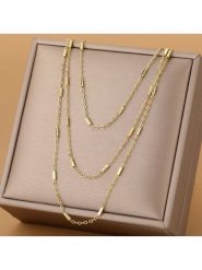 Atelier MIU Pozłacany naszyjnik z elementami ozdobnymi - dł. 46 cm rozmiar: onesize. Żółte naszyjniki Atelier MIU, pozłacane. Za 39.99 zł.