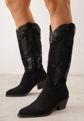Czarne Kozaki w Stylu Kowbojek na Stożku z Haftami i Tłoczeniami Clila. Czarne kozaki Renee, z jeansu, bez obcasa, na obcasie, bez zapięcia. Za 199.99 zł.