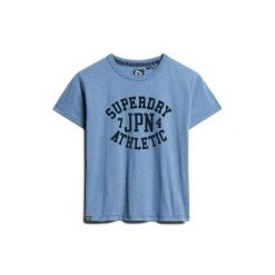 Koszulka damska Superdry Athletic Essentials Graphic. Niebieskie bluzki Superdry, bez wzorów, retro, bez kołnierzyka, bez ramiączek. Za 132.95 zł.