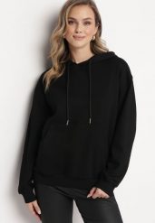 Czarna Bluza Kangurka z Kapturem i Szeroką Kieszenią Rihea. Czarne bluzy Born2be, bez wzorów, z kapturem. Za 74.99 zł.