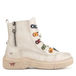 Botki Mustang. Brązowe botki Mustang, bez wzorów, bez obcasa, na płaskiej podeszwie, bez zapięcia. Za 303.99 zł.