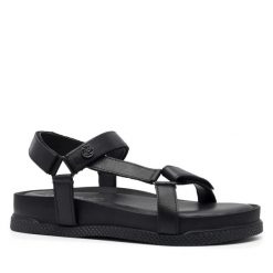 Sandały Lasocki. Czarne sandały Lasocki, bez wzorów, bez obcasa, na płaskiej podeszwie, bez zapięcia. Za 159.99 zł.