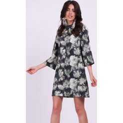 Sukienka w kolorze czarno-zielonym ze wzorem. Czarne sukienki Jesienny butik, xs, bez wzorów, bez kołnierzyka, bez ramiączek, mini. W wyprzedaży za 119.95 zł.