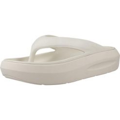 Sandały PUMA YELLOW FLATTER FLIP Biały. Białe sandały Puma, bez wzorów, z gumy, bez obcasa, bez zapięcia. Za 177.99 zł.