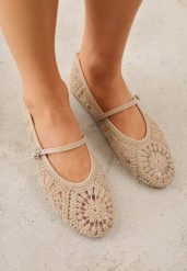 Ciemnobeżowe Ażurowe Balerinki VICES w Stylu Boho z Paskiem z Klamerką Phepheu. Brązowe baleriny Born2be, w ażurowe wzory, z jeansu, bez obcasa. Za 99.99 zł.