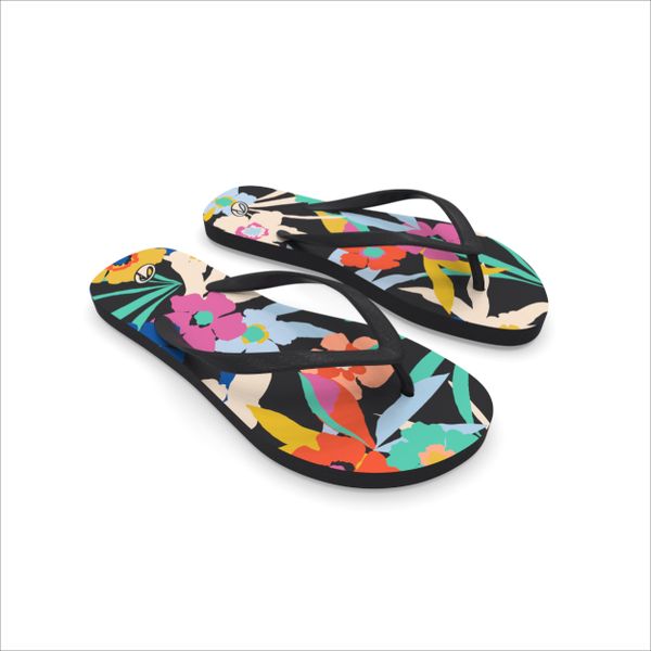 Japonki damskie Olaian 120 Azae. Brązowe klapki OLAIAN, bez wzorów, bez obcasa. W wyprzedaży za 14.99 zł.