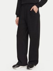 Liu Jo Sport Spodnie dresowe TF6213 J3958 Czarny Regular Fit. Czarne spodnie dresowe Liu Jo Sport, s, bez wzorów, z dresówki. Za 519.99 zł.