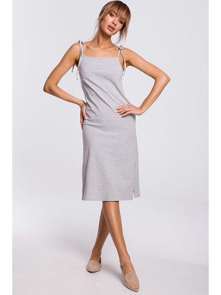 Made of emotion Sukienka w kolorze jasnoszarym rozmiar: L. Szare sukienki Made Of Emotion, l, bez wzorów, bez kołnierzyka, bez ramiączek, midi. Za 48.05 zł.