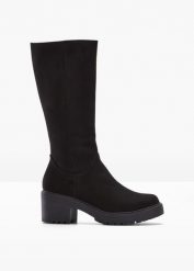 Kozaki. Czarne kozaki bonprix, bez obcasa, bez zapięcia. Za 219.99 zł.