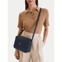 Torebka Beverly Hills Polo Club. Niebieskie listonoszki Beverly Hills Polo Club, bez wzorów, bez dodatków. Za 249.99 zł.