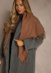 Jasnobrązowy Bawełniano-Wiskozowy Szalik w Kształcie Trójkąta z Frędzlami Vetisara. Brązowe szaliki Renee, bez wzorów, z bawełny. Za 39.99 zł.