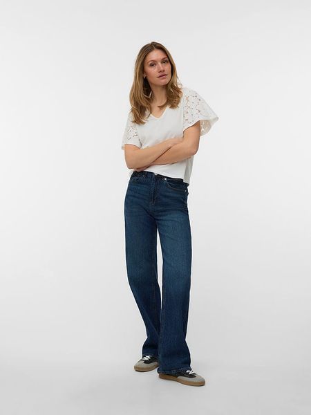 Vero Moda Bluzka w kolorze białym rozmiar: XS. Białe bluzki Vero Moda, xs, bez wzorów, z bawełny, bez kołnierzyka, bez ramiączek. Za 51.95 zł.