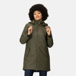 Kurtka turystyczna damska Fantina Regatta parka z kapturem. Zielone parki Regatta, l, z puchu, sportowe, z kapturem. W wyprzedaży za 209.99 zł.