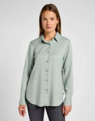 DAMSKA KOSZULA LEE POCKETLESS SHIRT POND 112355137. Koszule Lee, m, bez wzorów, bez kołnierzyka, bez ramiączek. Za 179.99 zł.