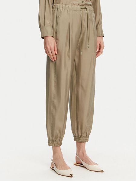 Marella Spodnie materiałowe Abetaia 2513131095 Zielony Relaxed Fit. Zielone spodnie materiałowe Marella, bez wzorów, z jedwabiu. Za 519.00 zł.