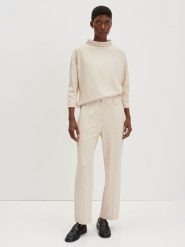 Someday Spodnie "Cisilia" w kolorze kremowym rozmiar: 40. Brązowe spodnie materiałowe someday., na co dzień, bez wzorów, z materiału, z podwyższonym stanem. Za 165.99 zł.