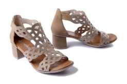 RIEKER 64773-61 beige, sandały damskie. Brązowe sandały Rieker, bez wzorów, bez obcasa, na obcasie, bez zapięcia. Za 349.90 zł.