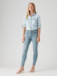 Levi's Dżinsy - Skinny fit - w kolorze błękitnym rozmiar: W24/L28. Niebieskie jeansy Levi's®, l, z aplikacjami. Za 215.71 zł.