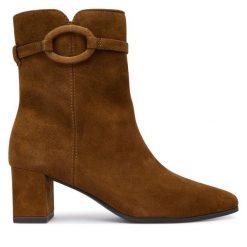 Botki Caprice. Brązowe botki Caprice, bez wzorów, bez obcasa, na słupku, bez zapięcia. Za 589.99 zł.