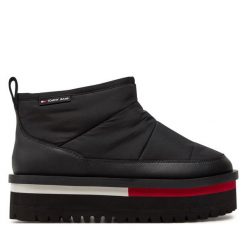 Śniegowce Tommy Jeans. Czarne trapery i śniegowce Tommy Jeans, z jeansu. Za 649.99 zł.