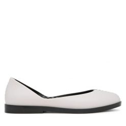 Baleriny Melissa. Czarne baleriny Melissa, bez wzorów, bez obcasa. Za 399.99 zł.