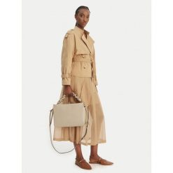 Torebka Coccinelle. Brązowe torebki klasyczne Coccinelle, bez wzorów, bez dodatków. Za 1,849.99 zł.