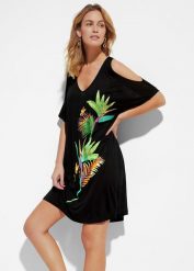 Sukienka plażowa z lejącej wiskozy. Czarne sukienki bonprix, na plażę, bez wzorów, z wiskozy, bez kołnierzyka, bez ramiączek. Za 74.99 zł.