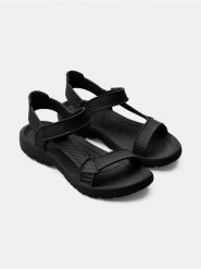 Sandały z pianki - czarny. Czarne sandały Sinsay, bez wzorów, bez obcasa, bez zapięcia. Za 29.99 zł.