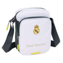 Real Madryt saszetka na ramię mini shoulder bag biała. Białe torby na ramię REAL MADRID, bez wzorów, sportowe, na ramię, bez dodatków. Za 99.00 zł.